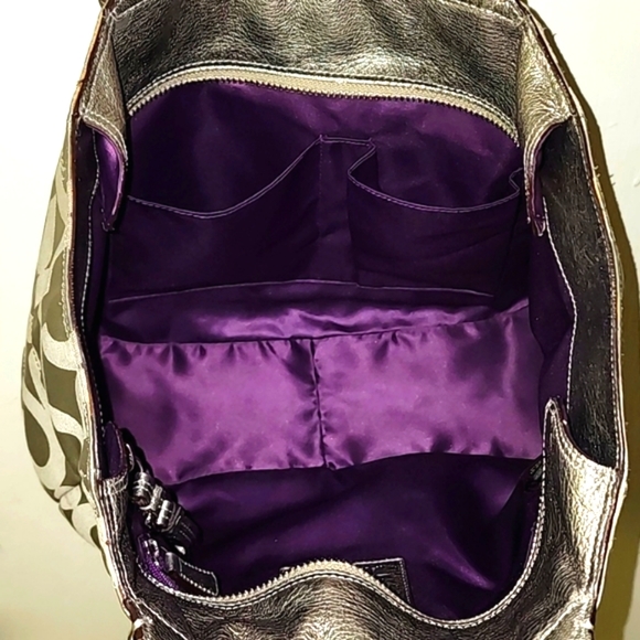 [SOLD] Silver Tribeca Coach Shoulder Bag / C Logo Signature Purse Tote - Picture 6 of 13